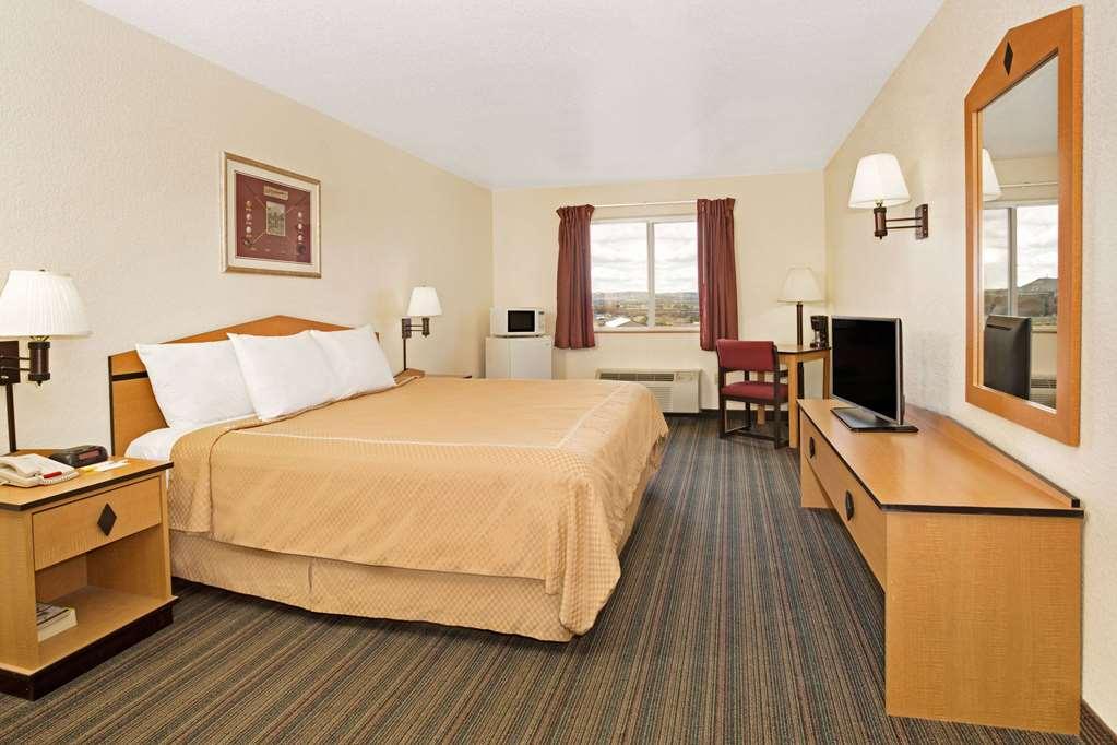 Days Inn & Suites By Wyndham Castle Rock Phòng bức ảnh