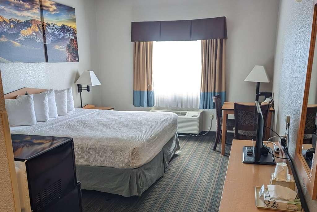 Days Inn & Suites By Wyndham Castle Rock Phòng bức ảnh