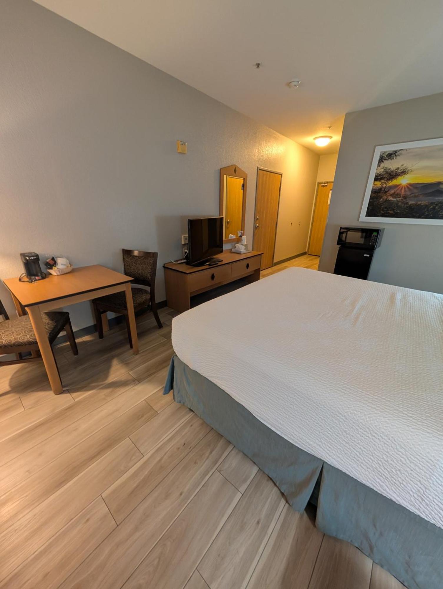 Days Inn & Suites By Wyndham Castle Rock Ngoại thất bức ảnh