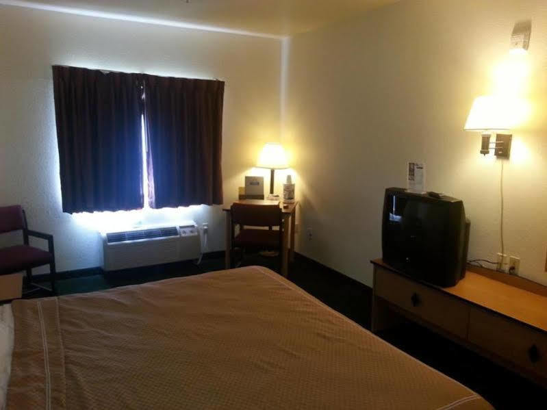 Days Inn & Suites By Wyndham Castle Rock Ngoại thất bức ảnh
