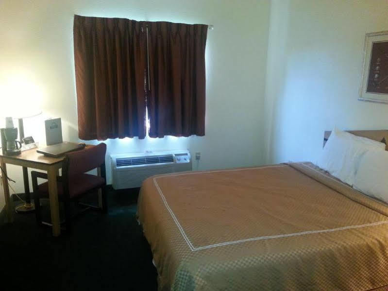 Days Inn & Suites By Wyndham Castle Rock Ngoại thất bức ảnh