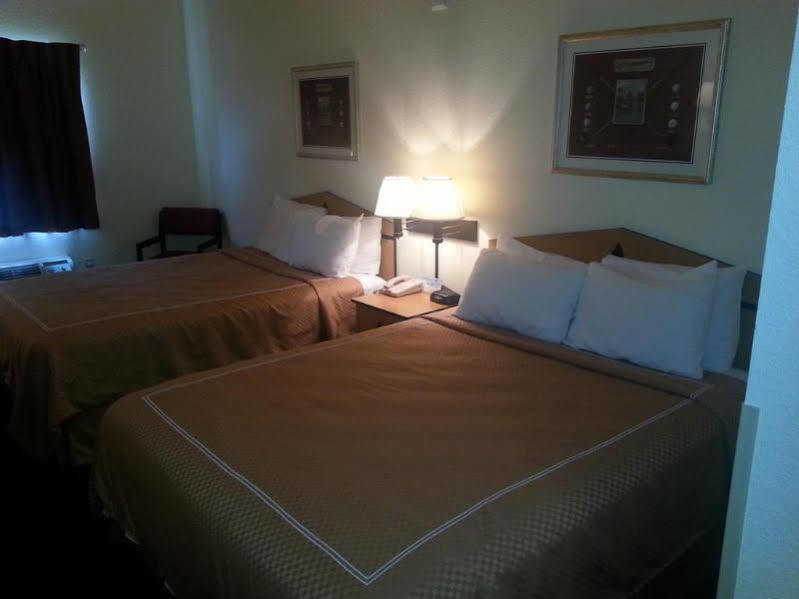 Days Inn & Suites By Wyndham Castle Rock Ngoại thất bức ảnh